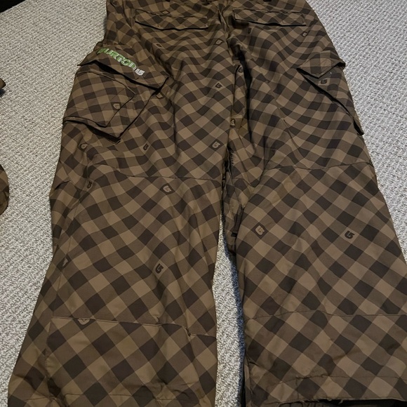 Button Men’s checkered ski suit in size XL - Picture 7 of 9